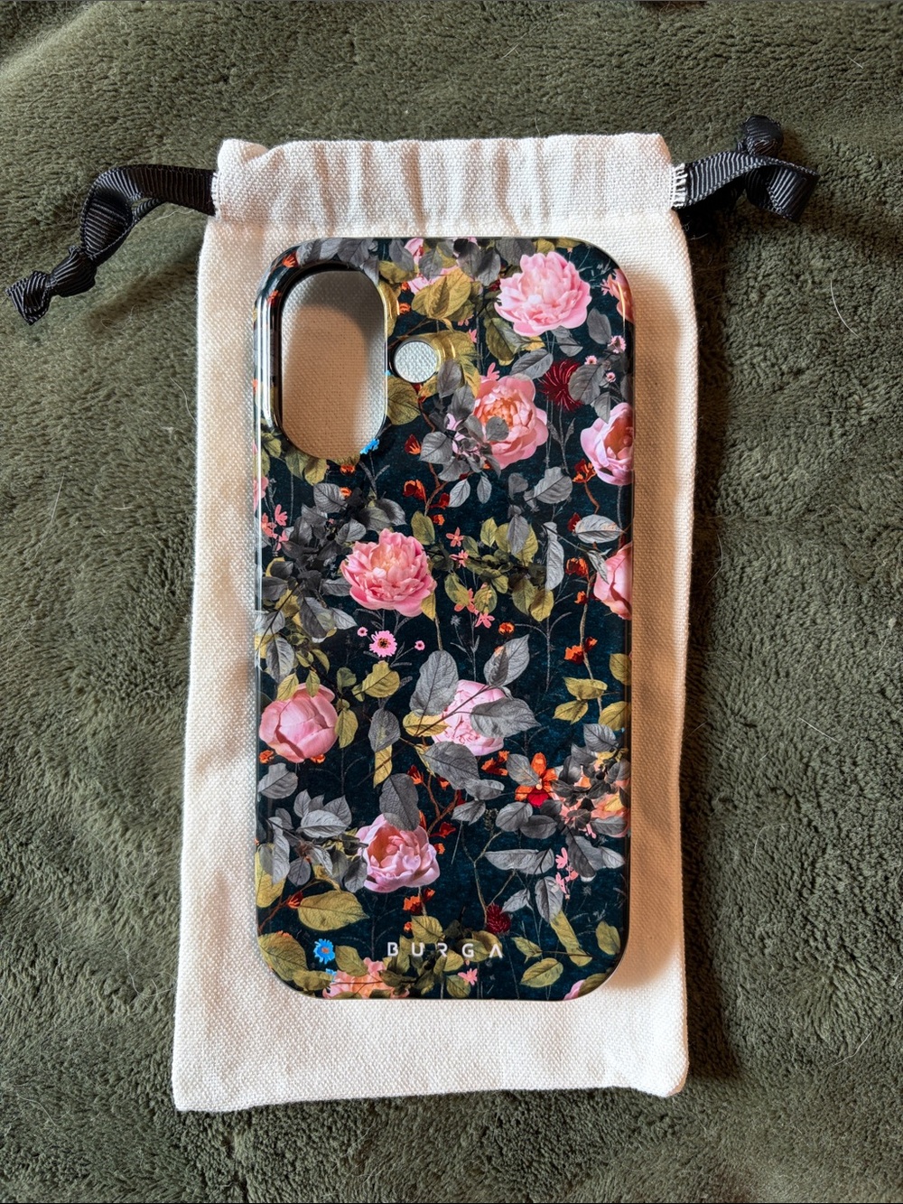 iPhone 17 Burga Floral Phone